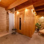 Hotell Hotel Snezne Sněžné