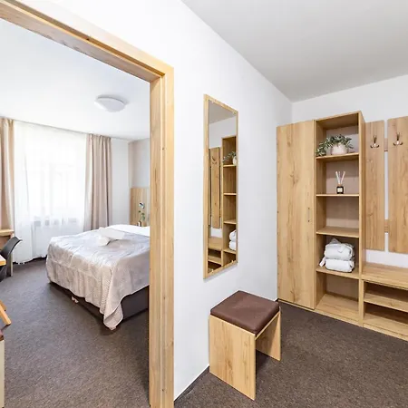 Hotel Snezne 호텔 3*