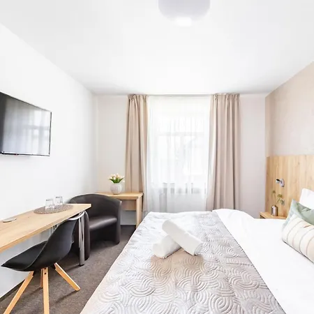 Hotel Snezne 호텔