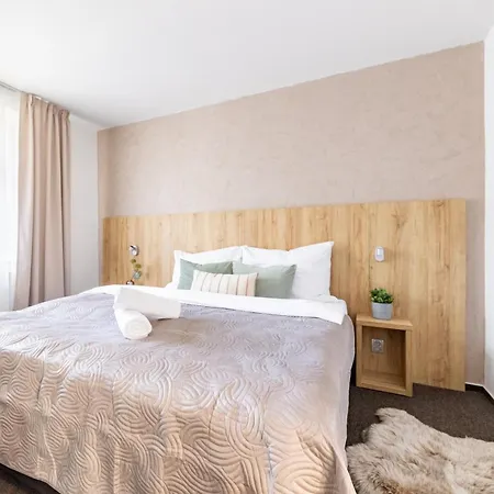 Hotel Snezne 호텔 3*