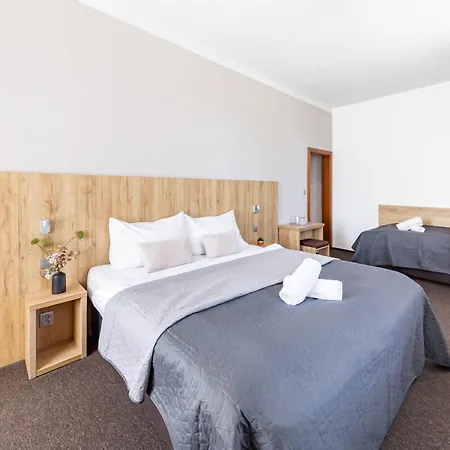 Hotel Snezne 호텔 Sněžné