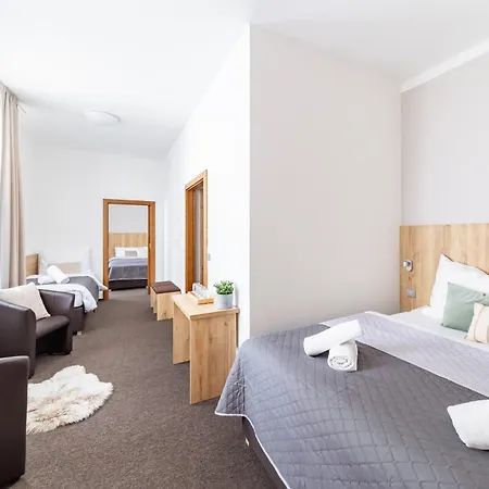 Hotel Snezne 호텔 Sněžné