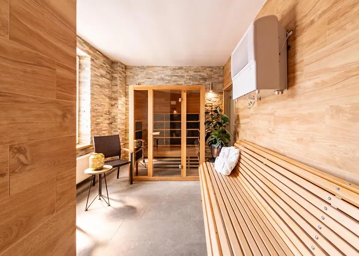 Hotel Snezne Отель 3*