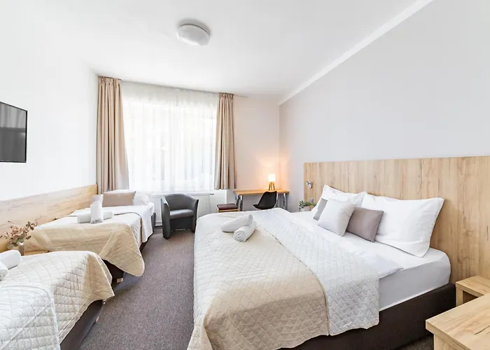 Hotel Snezne 3*