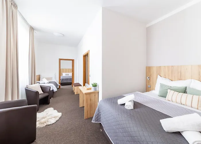 Hotel Snezne 酒店 Sněžné